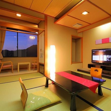 Ryokan Kinranso Hanayama Kōriyama Esterno foto